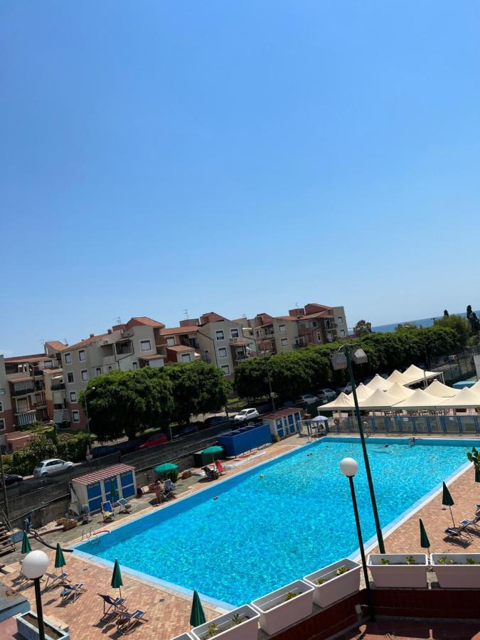 Naxos Beach Apartment Джардини Наксос Екстериор снимка