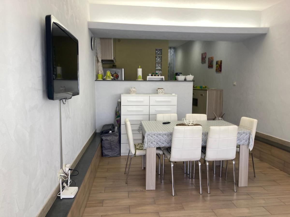 Naxos Beach Apartment Джардини Наксос Екстериор снимка